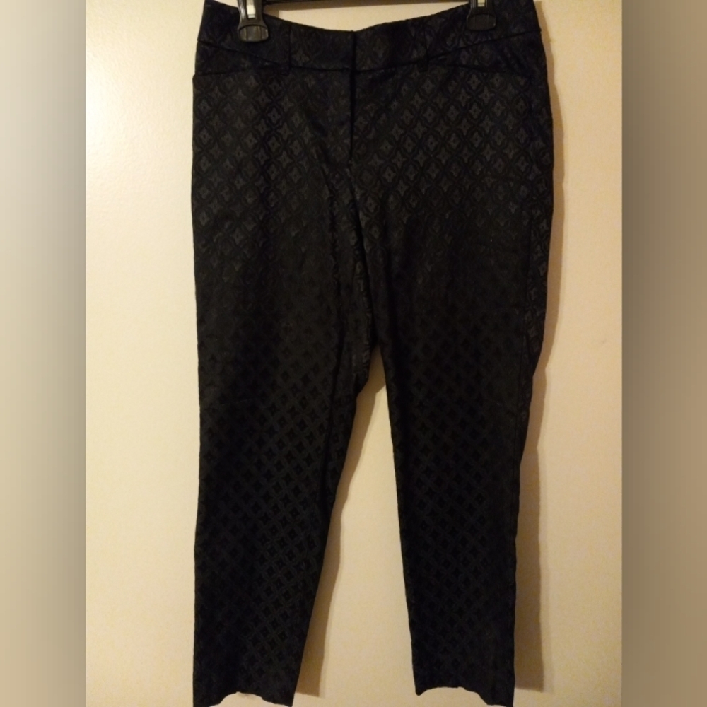 White House Black Market Women’s Black Printed Jacquard Slim Ankle Pants Size 6R